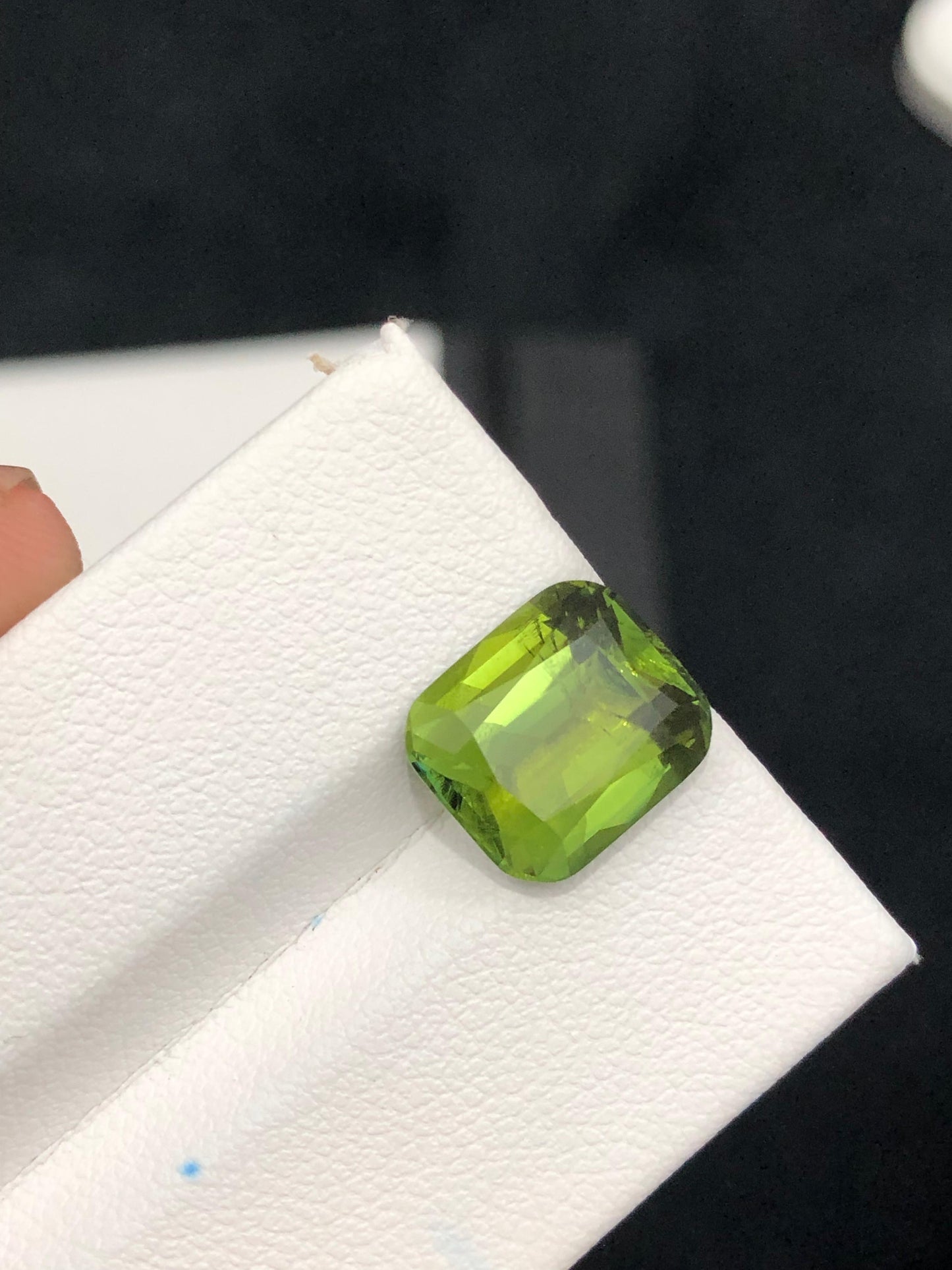Natural 4.90 ct Green Tourmaline Oval Faceted Gemstone from Afghanistan