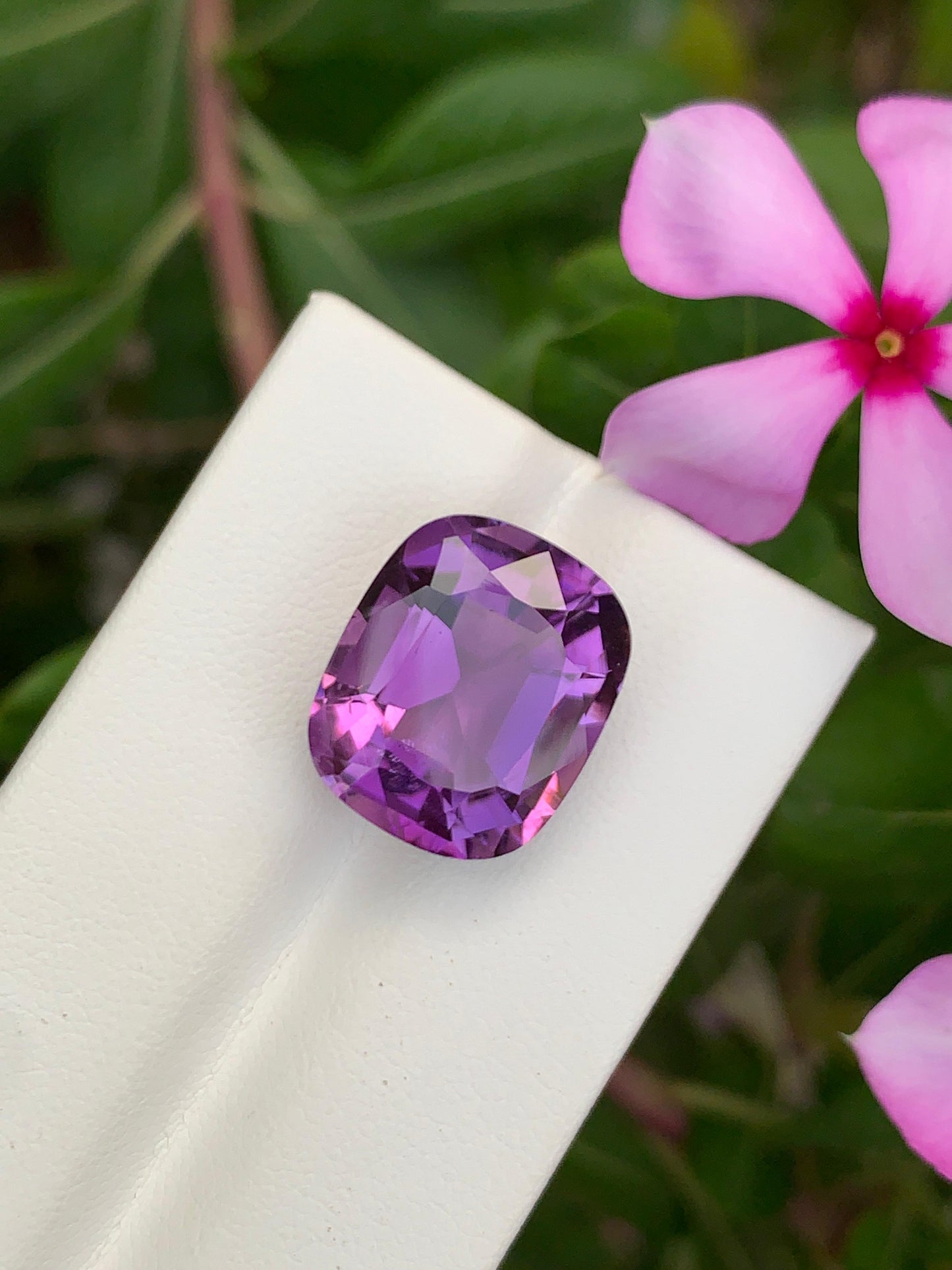 Natural Amethyst Deep Purple 13.35 Ct Faceted Gemstone Loose Stone for Jewelry