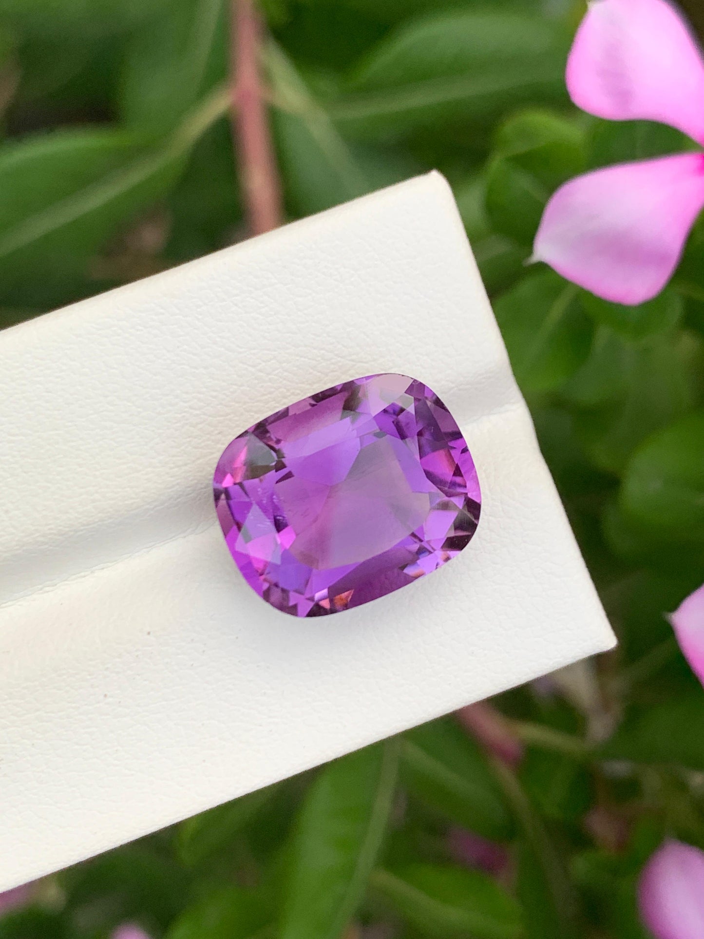 Natural Amethyst Deep Purple 13.35 Ct Faceted Gemstone Loose Stone for Jewelry