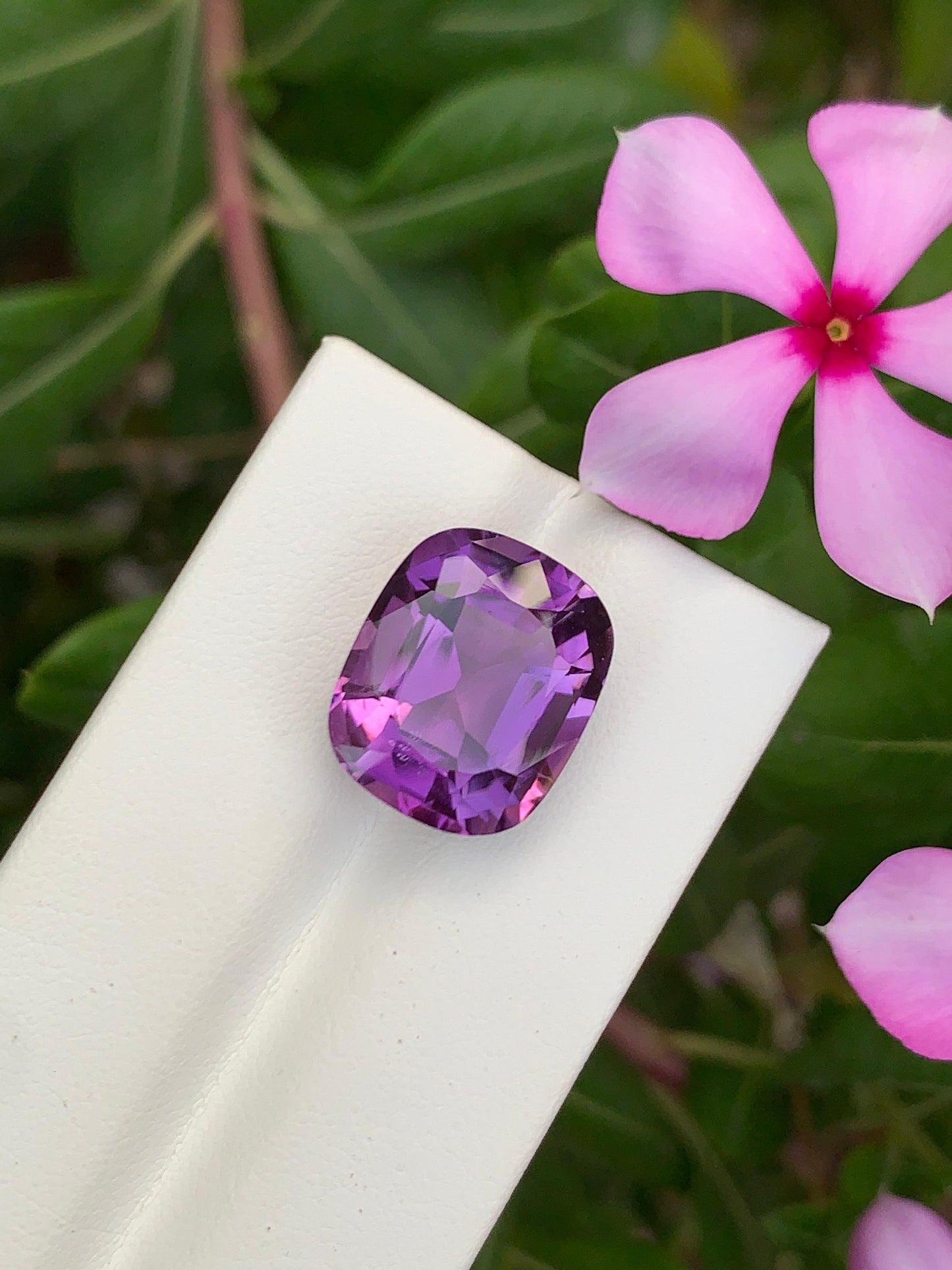 Natural Amethyst Deep Purple 13.35 Ct Faceted Gemstone Loose Stone for Jewelry