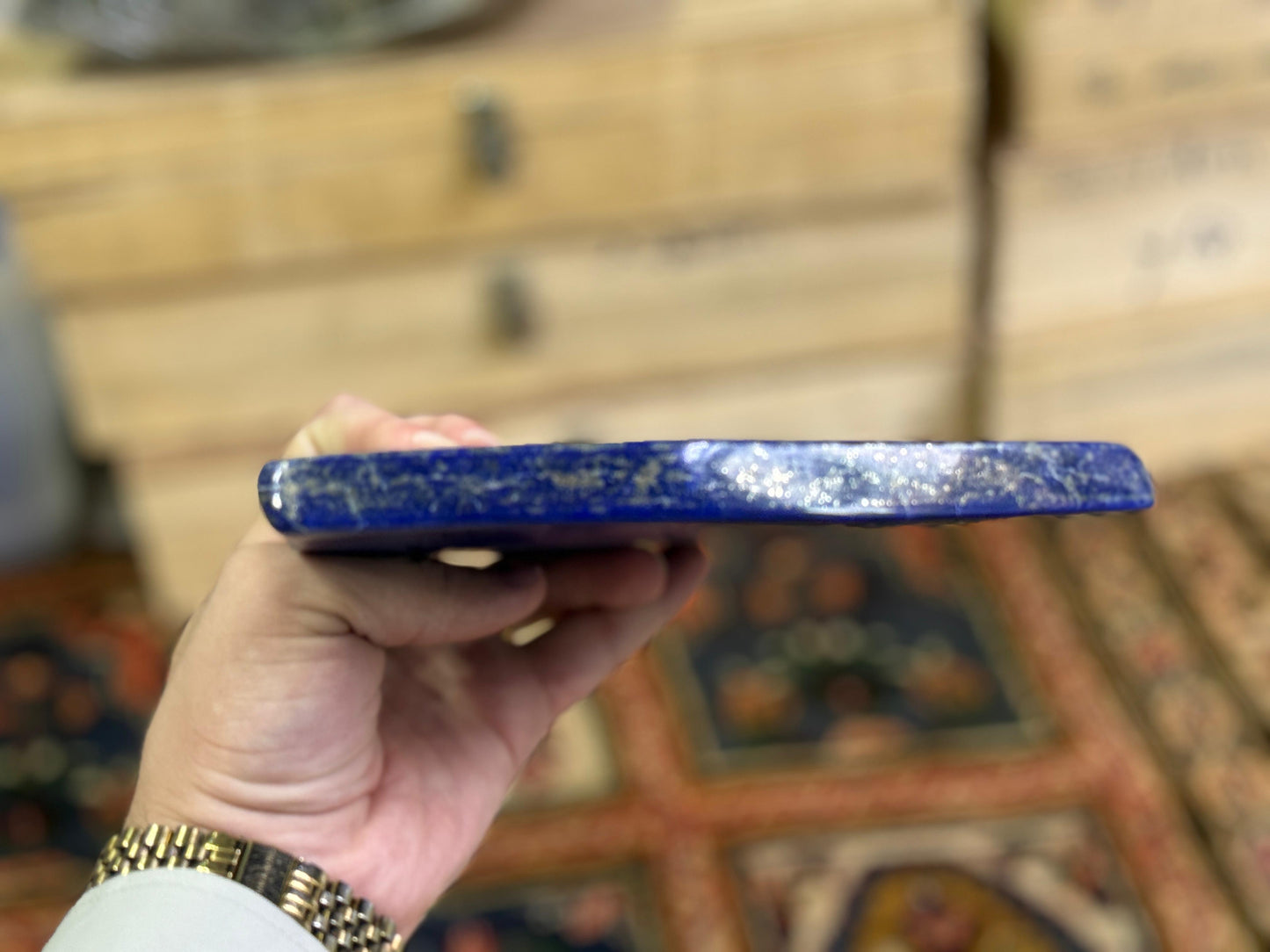 Premium Lapis Lazuli Crystal: Hand Carved 1065g Polished Stone for Healing