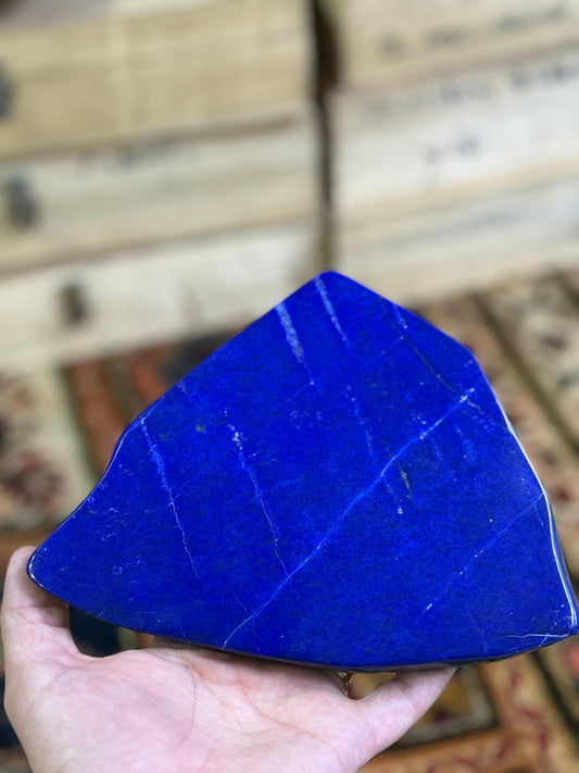 Premium Lapis Lazuli Crystal: Hand Carved 1065g Polished Stone for Healing